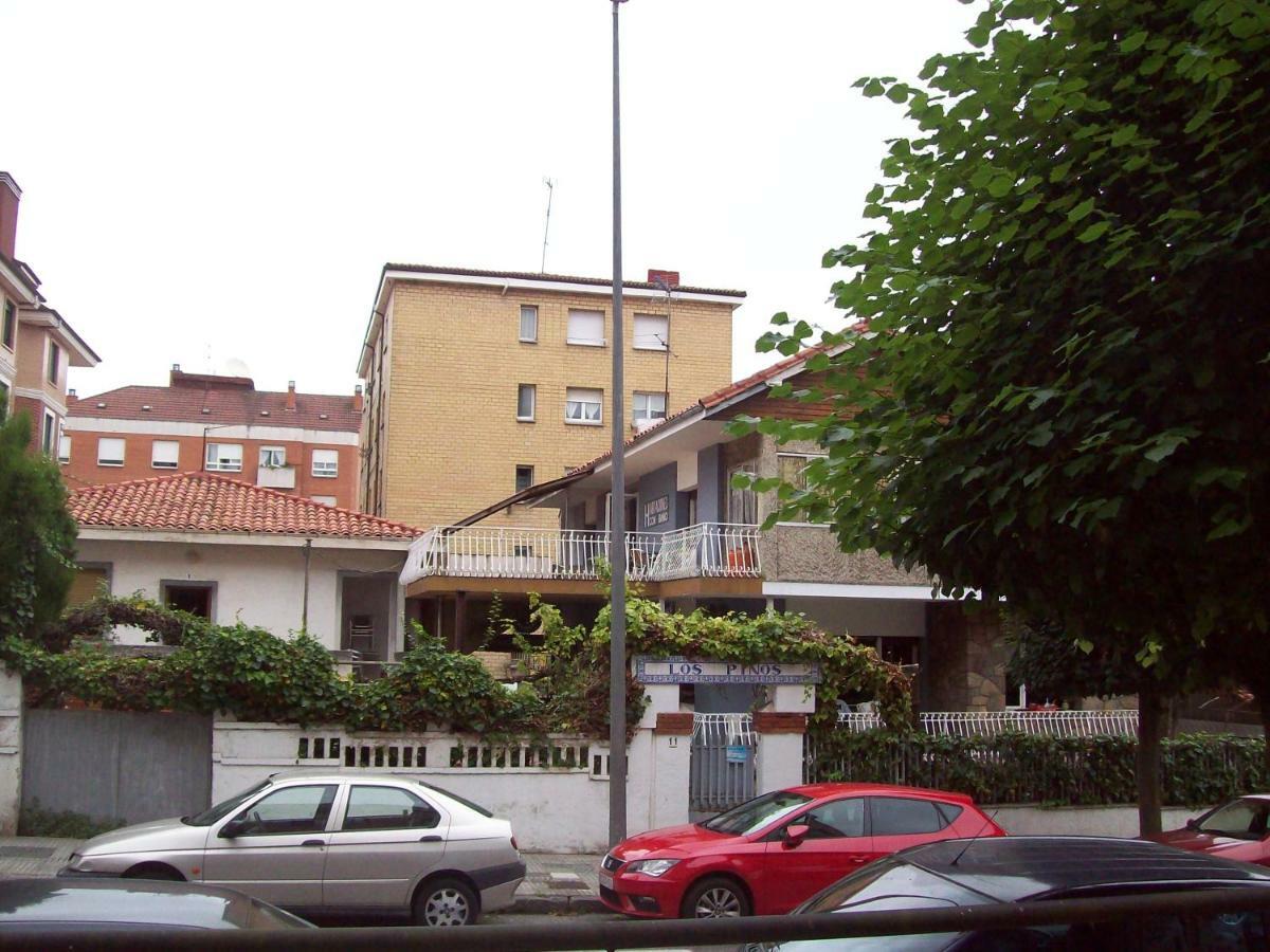 Pension Los Pinos Χιχόν Εξωτερικό φωτογραφία